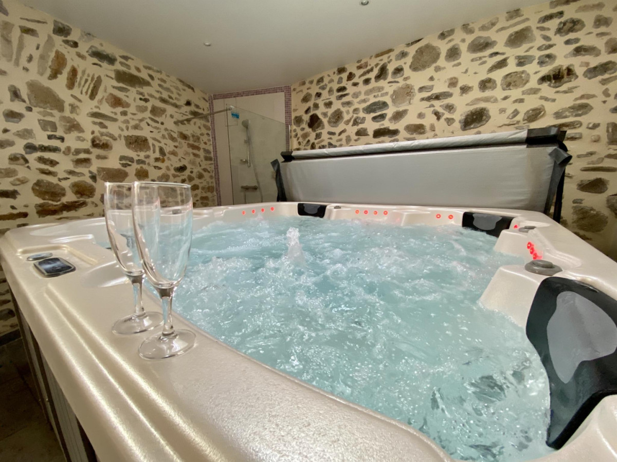 LE VIEUX PUITS