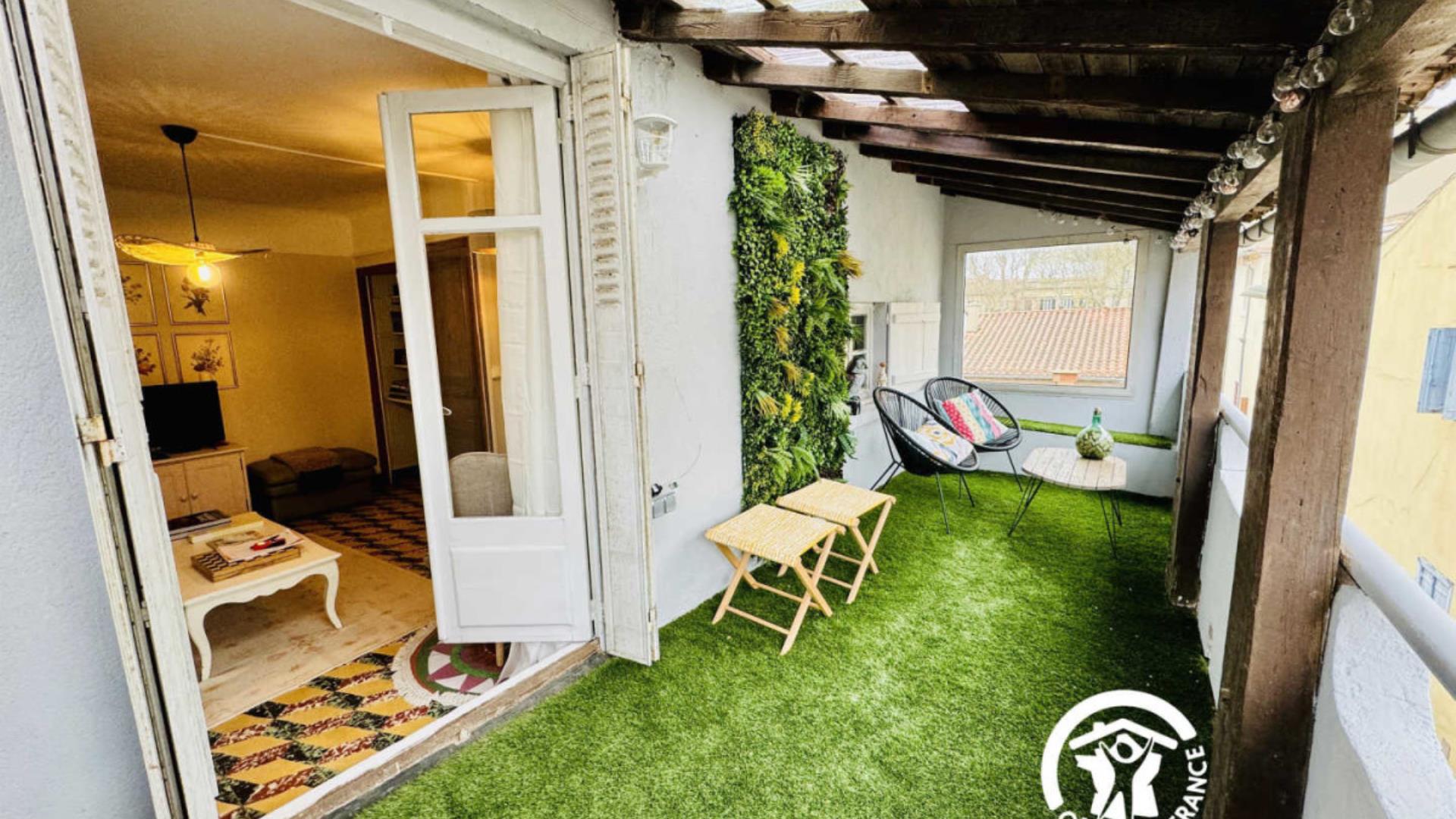 11G3180 - Petit Arago_1