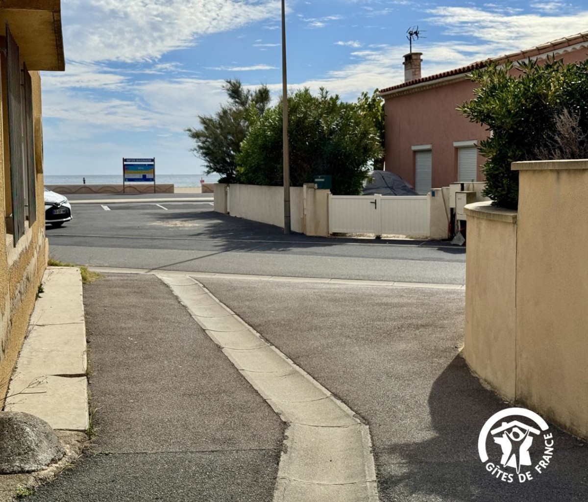 11G3576 - Au Bord de l'Eau_3