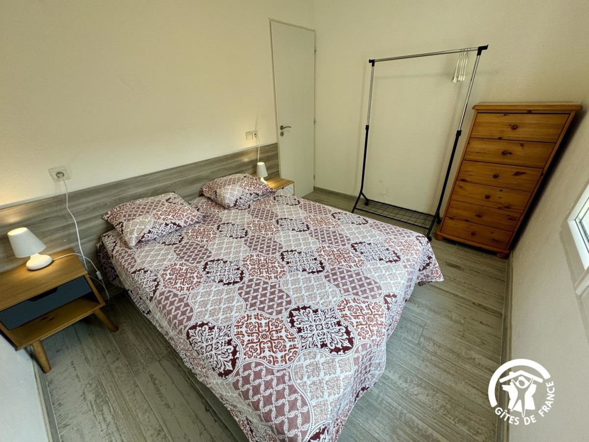 11G3576 - Au Bord de l'Eau_8