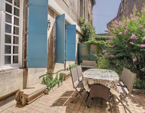 APPARTEMENT LE JARDIN.1jpg