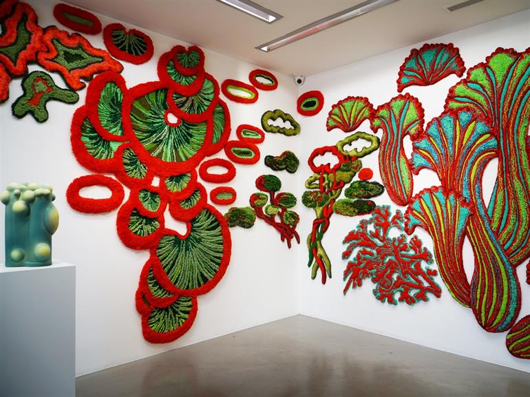 Claude Como - Par delà les murailles 2025