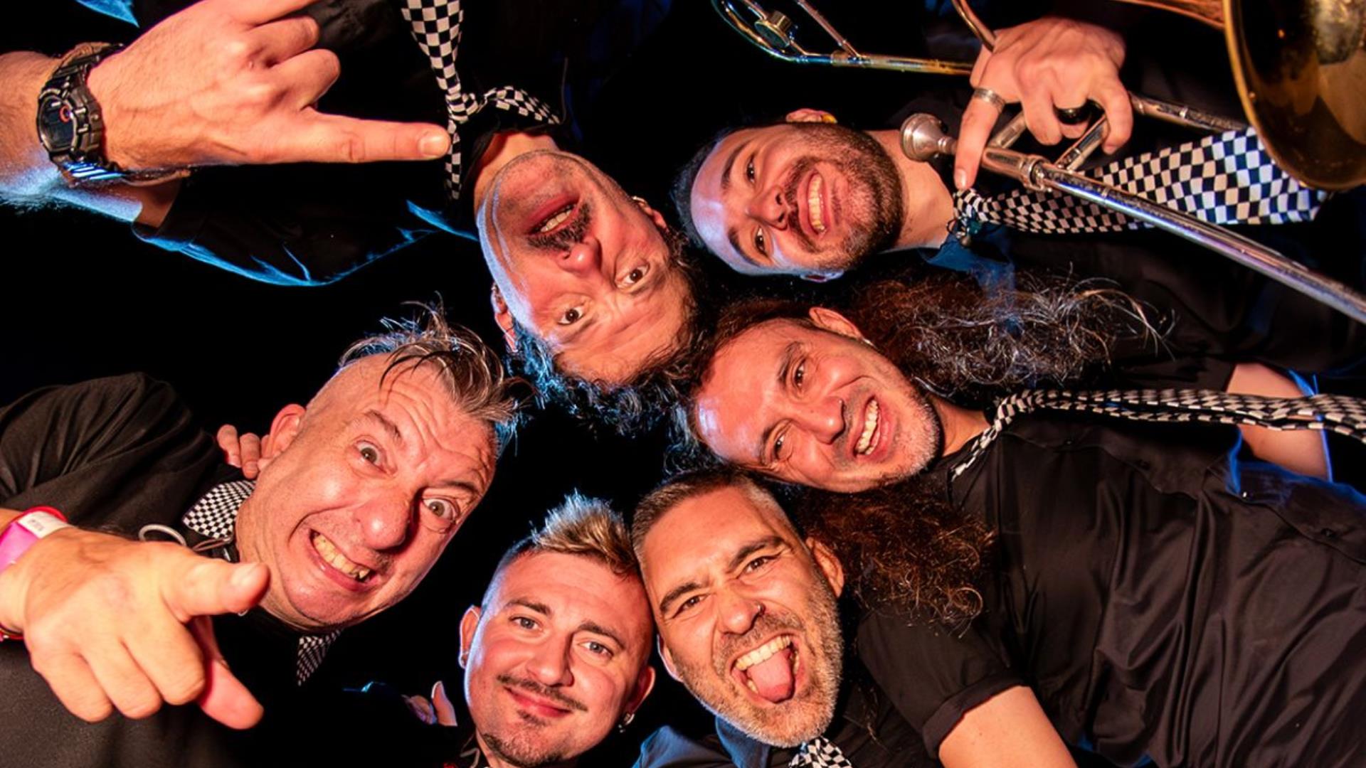 Feria de Carcassonne -  The Locos  - 1