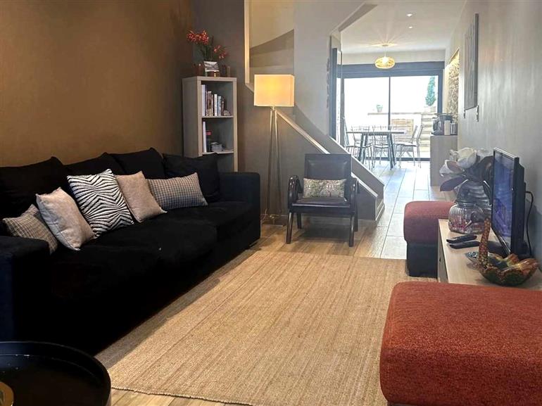 LA TRIVALA SALON SAM