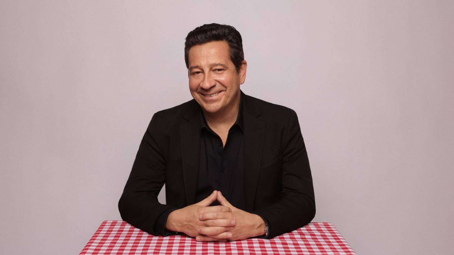 LAURENT GERRA SE MET À TABLE !