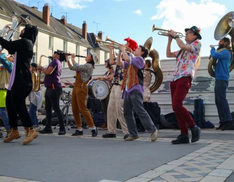 LES TROUS BALOURDS  - 1