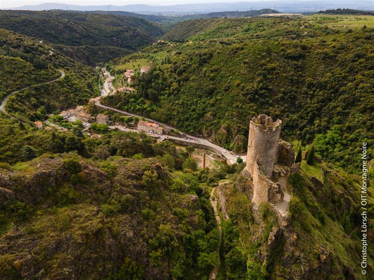 Lastours - les quatre châteaux de Lastours vue aérienne 1 - Christophe LÖRSCH