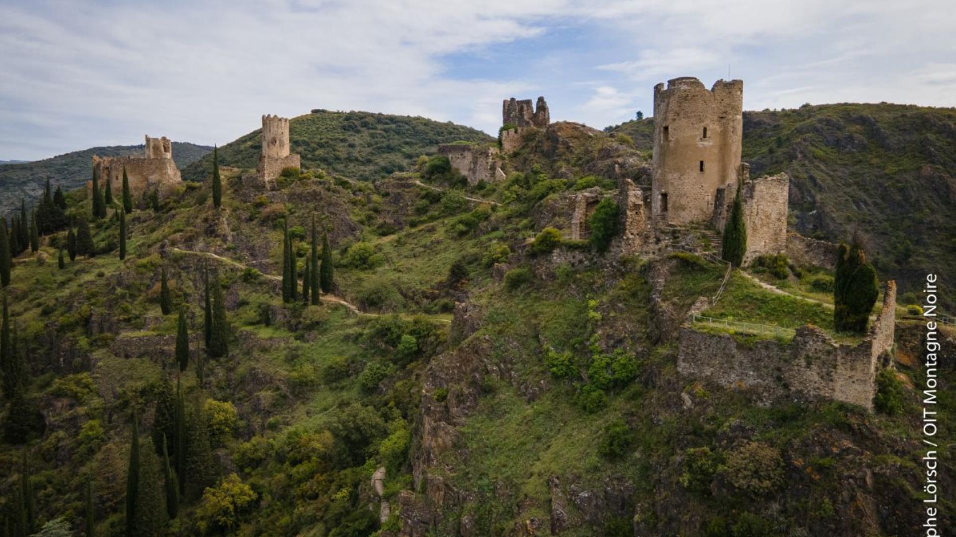 Lastours - les quatre châteaux de Lastours vue aérienne - Christophe LÖRSCH