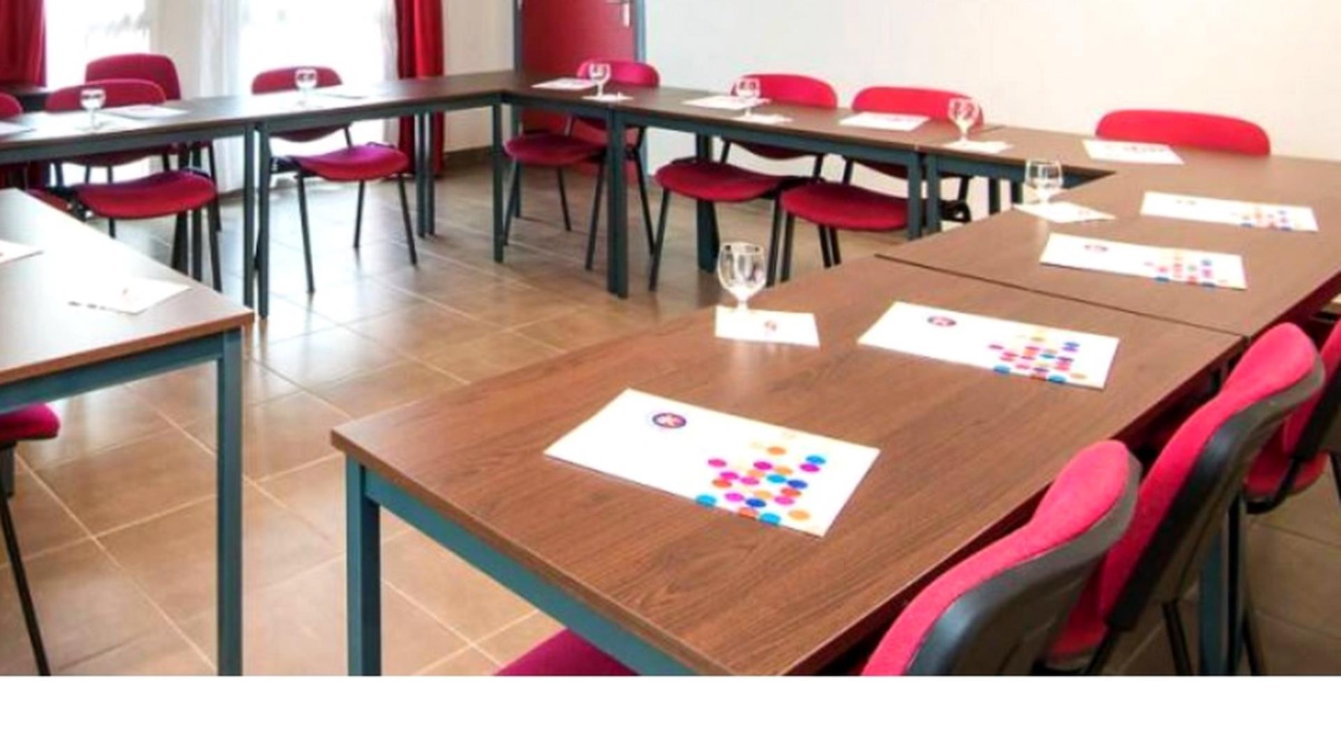 SALLE PONT ROUGE A