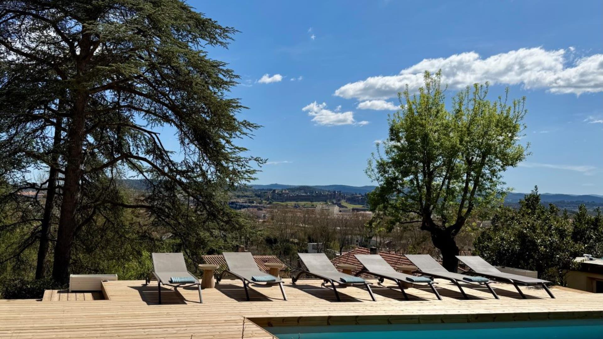 TERRASSE AVEC PISCINE