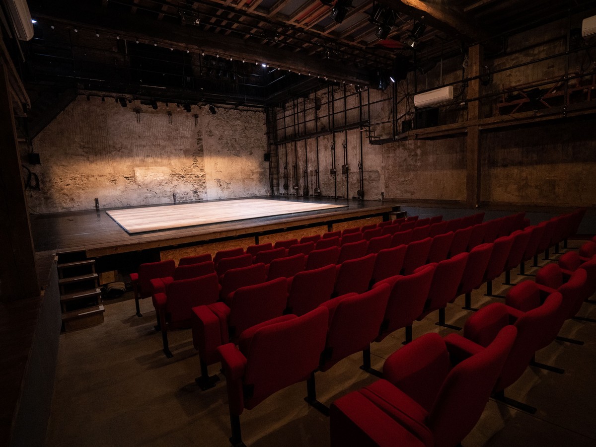 LE THEATRE DANS LES VIGNES