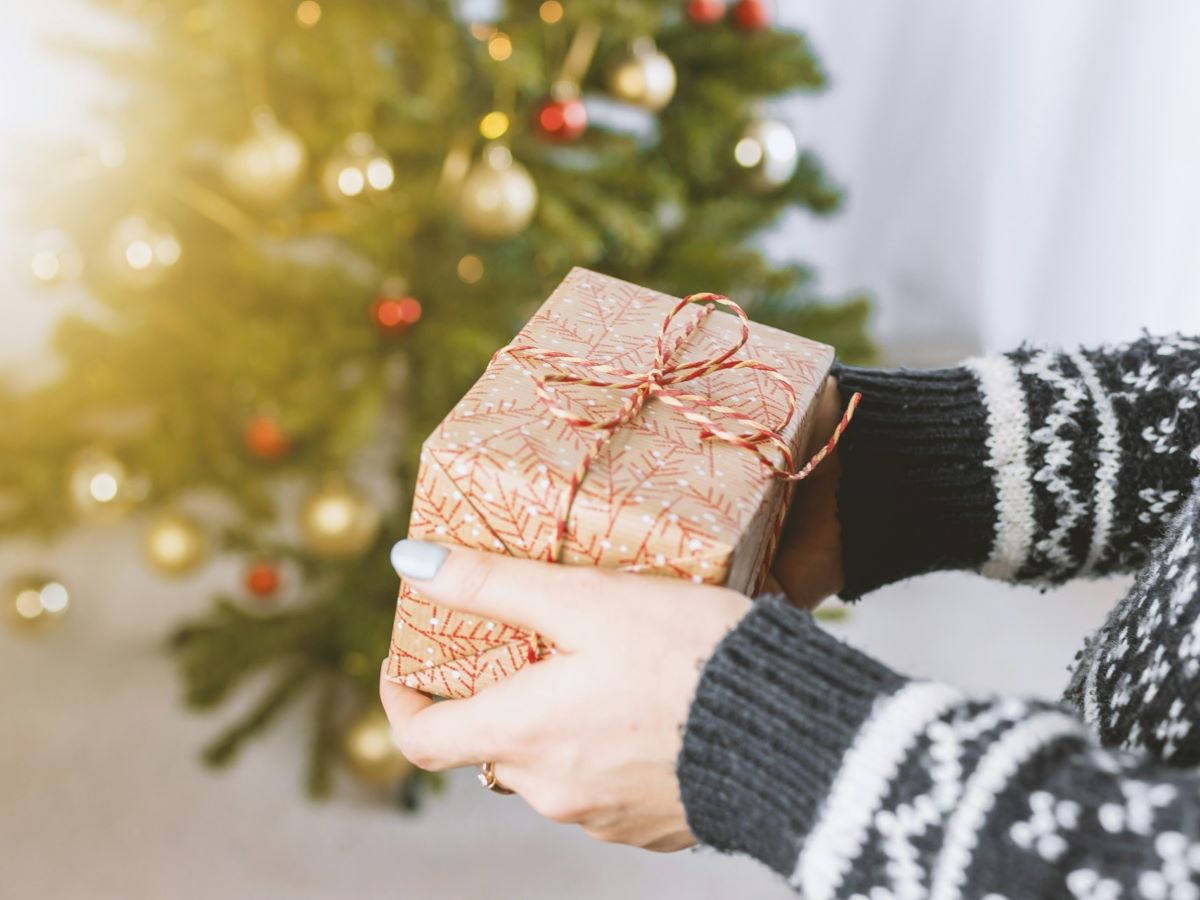 cadeau noel - © Jeshoots-com (unsplash)