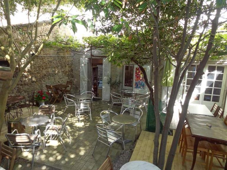 chaudron cathare carcassonne jardin