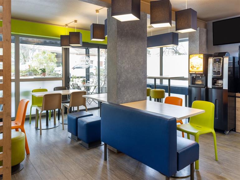 hotel-ibis-budget-carcassonne-petit-dejeuner-8